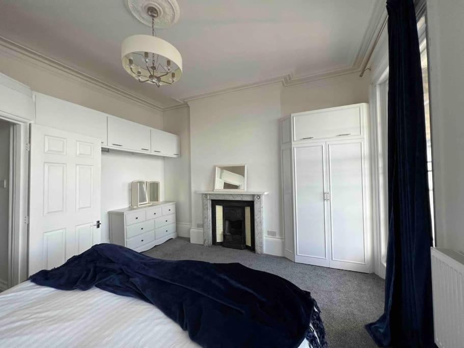 Flat 4 Marine Parade House, 1 East Cliff- Next To Dover Port, White Cliffs, Beach, Castle Zewnętrze zdjęcie